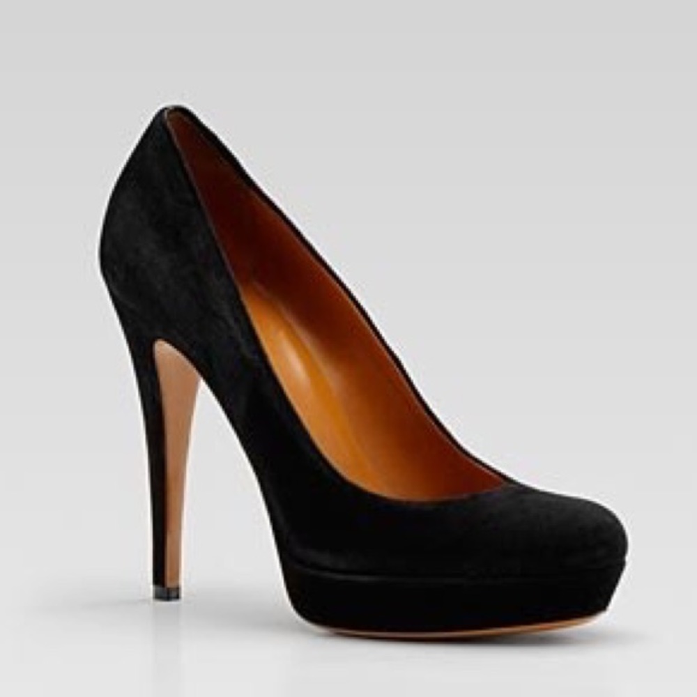 GUCCI Betty Black Platform Suede Round Toe Pumps